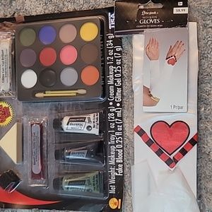 Red queen gloves and make up set